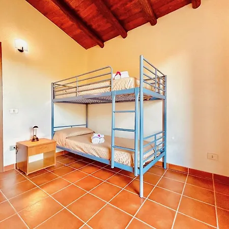 J Ap Nyaraló Porto Cervo